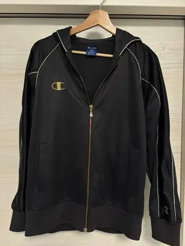 [ L ] Champion 블랙 / 골드 저리 집업 자켓