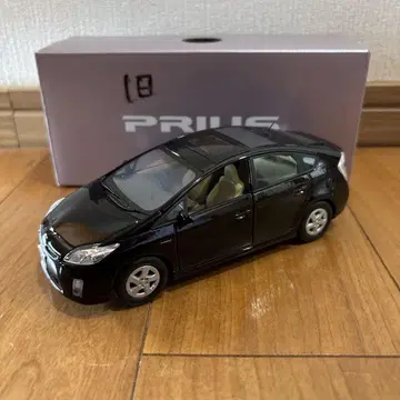 도요타 프리우스 1/43 블랙 컬러