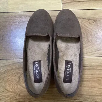 르 타롱 플랫슈즈 브라운? 짙은 갈색? 이미지로 확인해주세요.