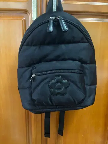 마리콴트 블랙 백팩