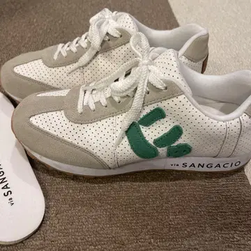SANGACIO 화이트 그레이 스니커즈 US6.5