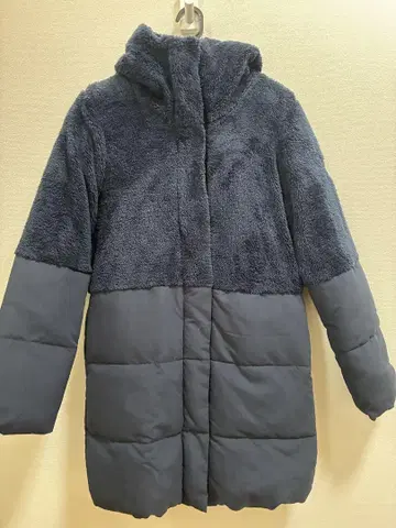 네이비 플리스 다운 자켓 미디 기장