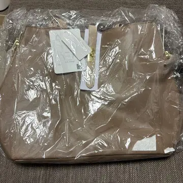 미사용 새상품 베이지 A4 사이즈 2WAY 토트백