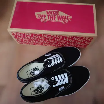VANS 오센틱 로우컷 스니커즈 25cm
