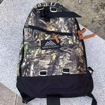 GREGORY 카모플라쥬 백팩 26L