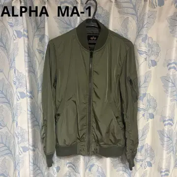 [ 새상품급 ] 카키 MA-1 자켓 M 사이즈