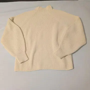 Demi-Luxe BEAMS 아이보리 리브 하이넥 스웨터