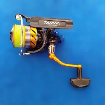 다이와 ( DAIWA ) 레브로스 ( REVROS ) 2500 스피닝 릴