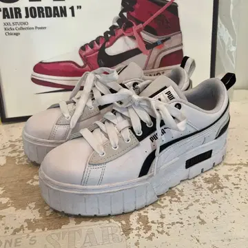 PUMA 플랫폼 스니커즈 화이트/블랙