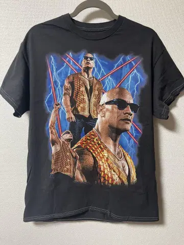[ 구제 의류 새상품급 ] WWE 더 락 파이널 보스 T셔츠 공식
