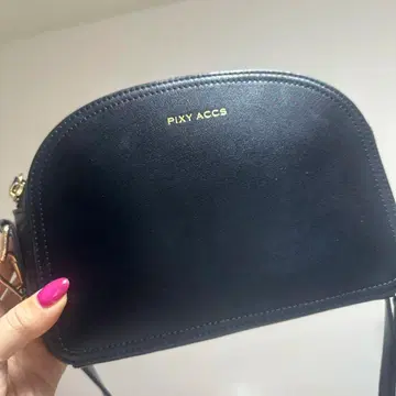 PIXy ACCS 블랙 숄더백