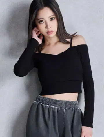 GYDA 카슈쿨 디자인 오프숄더 상의