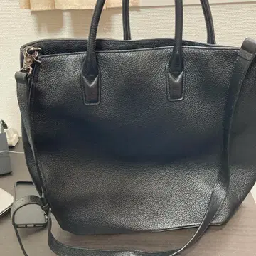 가죽 토트백 블랙