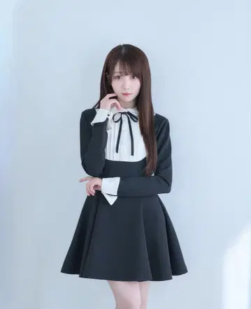 로제 뮤즈 메이드라이크 미니 드레스