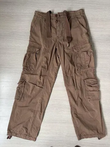 Abercrombie 카고 팬츠 (M) 사이즈