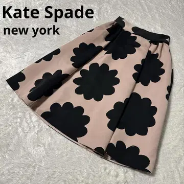 케이트 스페이드 뉴욕 페탈 스탬프 스커트 플레어 에이쿠라 나나 씨 착용