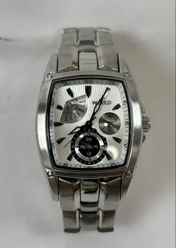 [ 새상품급 ] SEIKO WIRED 화이트 아크이즘 5Y67-0AB0