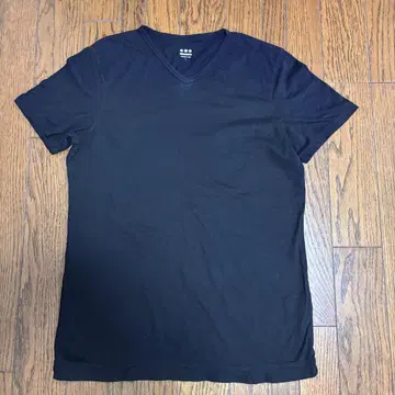 three dots 블랙 V넥 티셔츠 L 사이즈