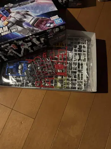 RX-78-2 GUNDAM HG 1/144
