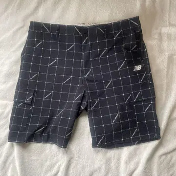 뉴발란스 네이비 체크 무늬 숏팬츠