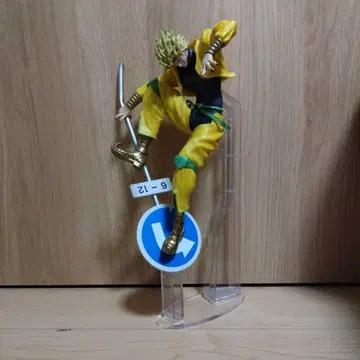죠죠 제일복권 DIO 공간 절약 아크릴 받침대 포함