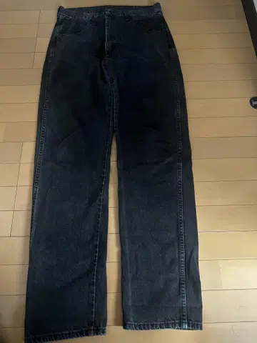 블랙 스트레이트 데님