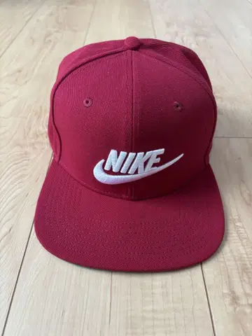 나이키 빨간색 야구 모자