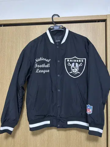 RAIDERS 바시티 자켓 NFL 블랙 M 사이즈