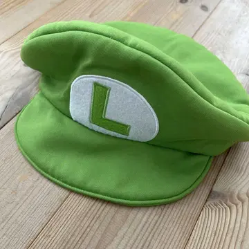 그린 컬러 L 마크 캡 루이지