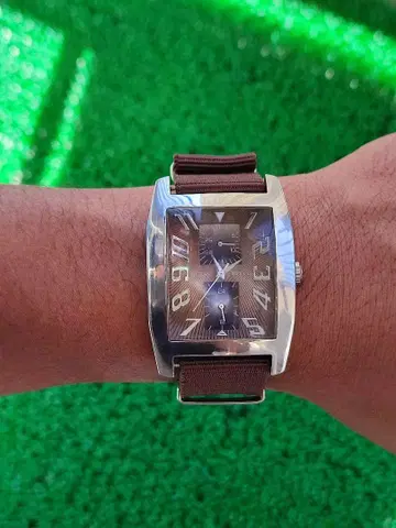 쿼츠 손목시계 스퀘어형 브라운