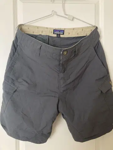 Patagonia 그레이 카고 숏팬츠