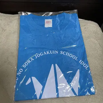 하스노소라 아이콘 셔츠 모모세 긴코