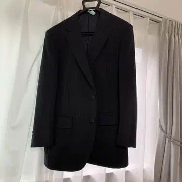 블랙 스트라이프 싱글 비즈니스 정장