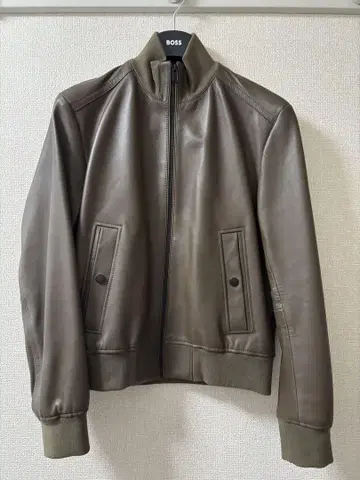 BOSS 브라운 가죽 자켓