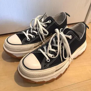 CONVERSE 통굽 스니커즈 25.5cm