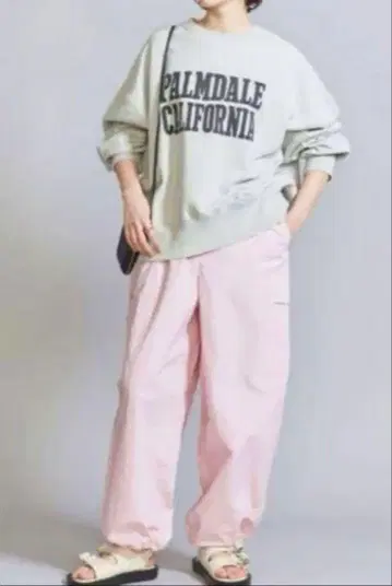 핑크 카고 팬츠 뷰티앤유스