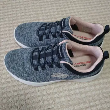 Skechers 슬립온 네이비/핑크