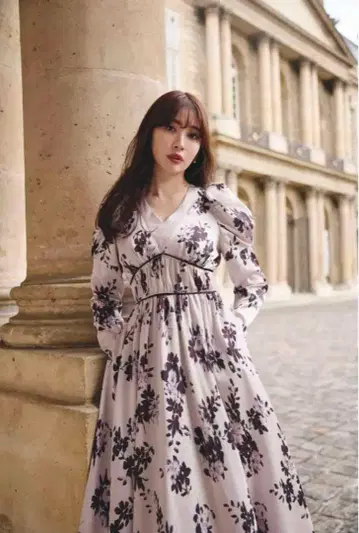 Her lip to / muse floral cut-out dress