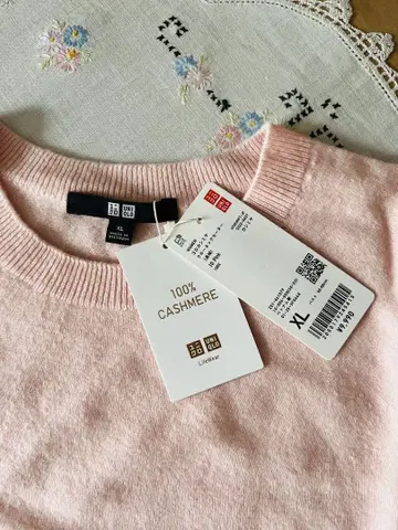 UNIQLO 3D 100% 캐시미어 크루넥 스웨터 핑크 미사용