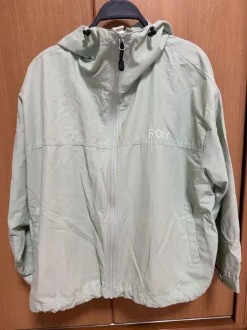 ROXY 후드 부착 라이트 그린 자켓