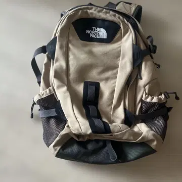 THE NORTH FACE HOT SHOT 베이지 백팩