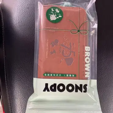 SNOOPY 브라운 장지갑