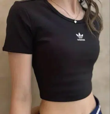 adidas 크롭T셔츠 S 블랙