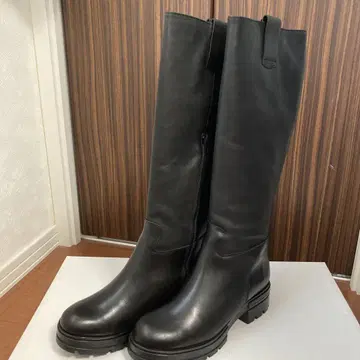 MOHI 블랙 롱 부츠