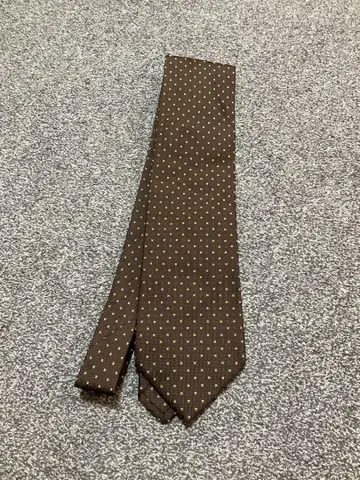 LAWRENCE 브라운 도트 무늬 넥타이