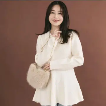 basement online 카라 부착 페플럼 니트
