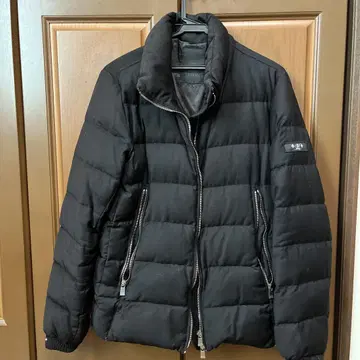 TATRAS R라인 블랙 다운 자켓