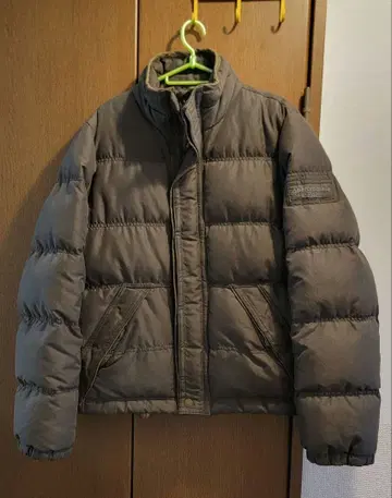 Abercrombie & Fitch 다운 자켓