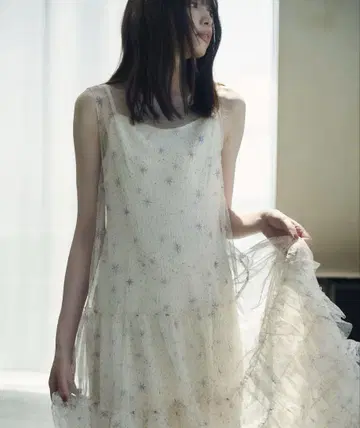 코코딜 튤 레이어드 원피스 아이보리 계열 M