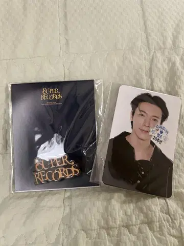 SUPERJUNIOR SUPERRECORDS 핀 배지 트레이딩 카드 동해